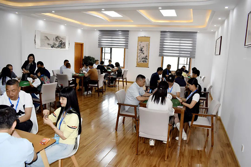 温商动态｜牌局论道聚商情，黑马逆袭掼友谊 ——...